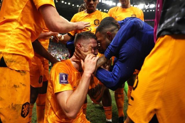 1670620634391094433.jpg FjkLWdgX0AQN_iz.jpg